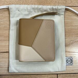 Loewe bifold wallet puzzle zip nude/tan